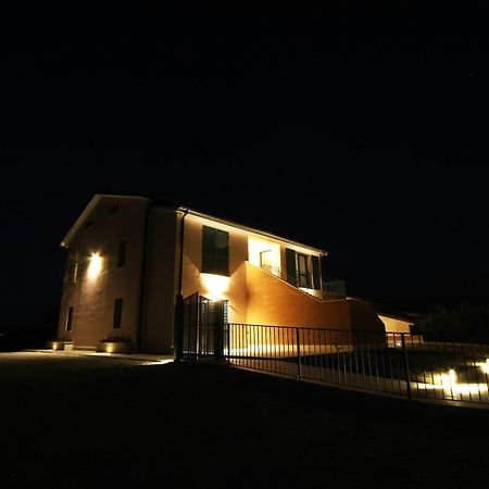 Villa La Collina Del Girasole à Montecastrilli Extérieur photo