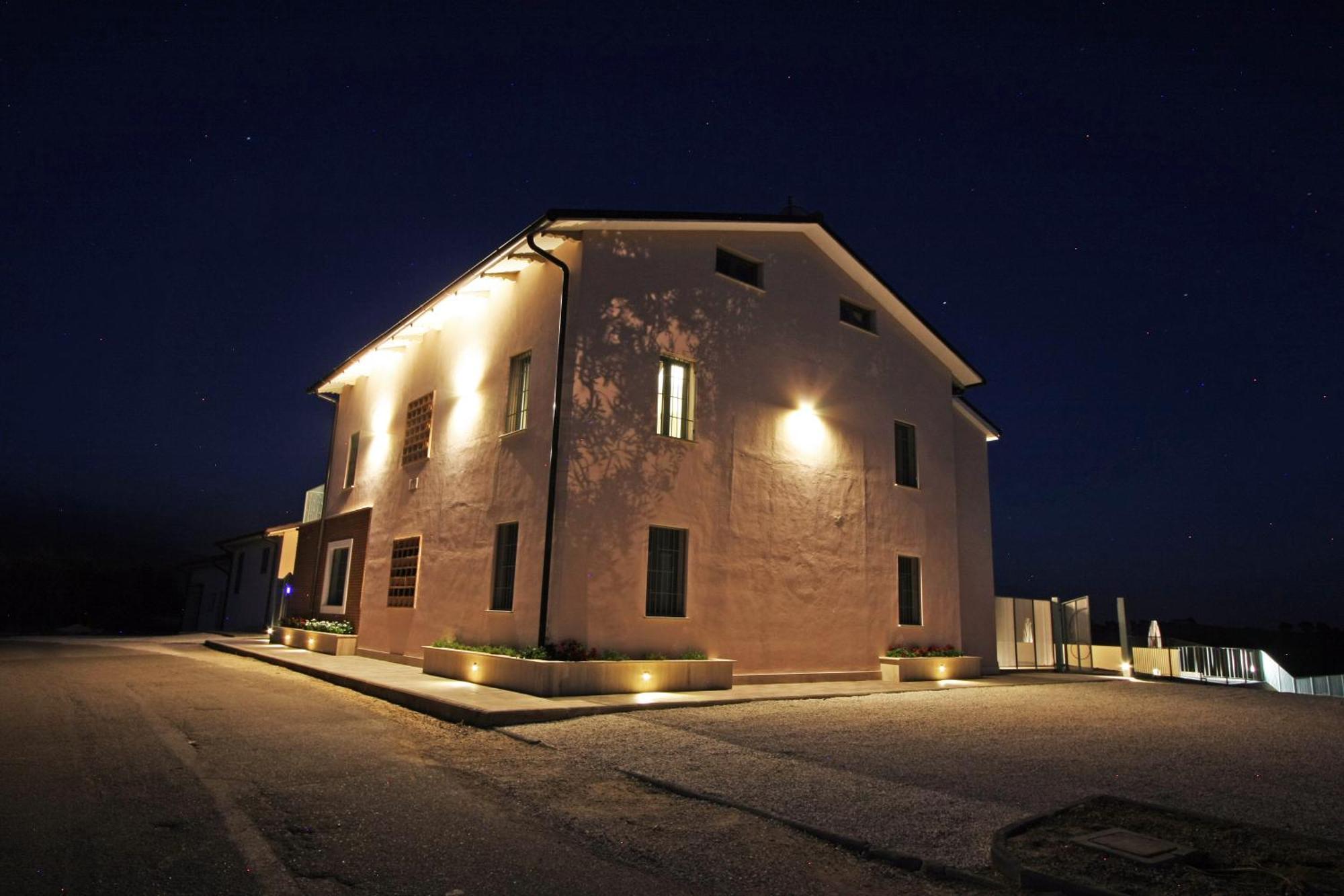 Villa La Collina Del Girasole à Montecastrilli Extérieur photo