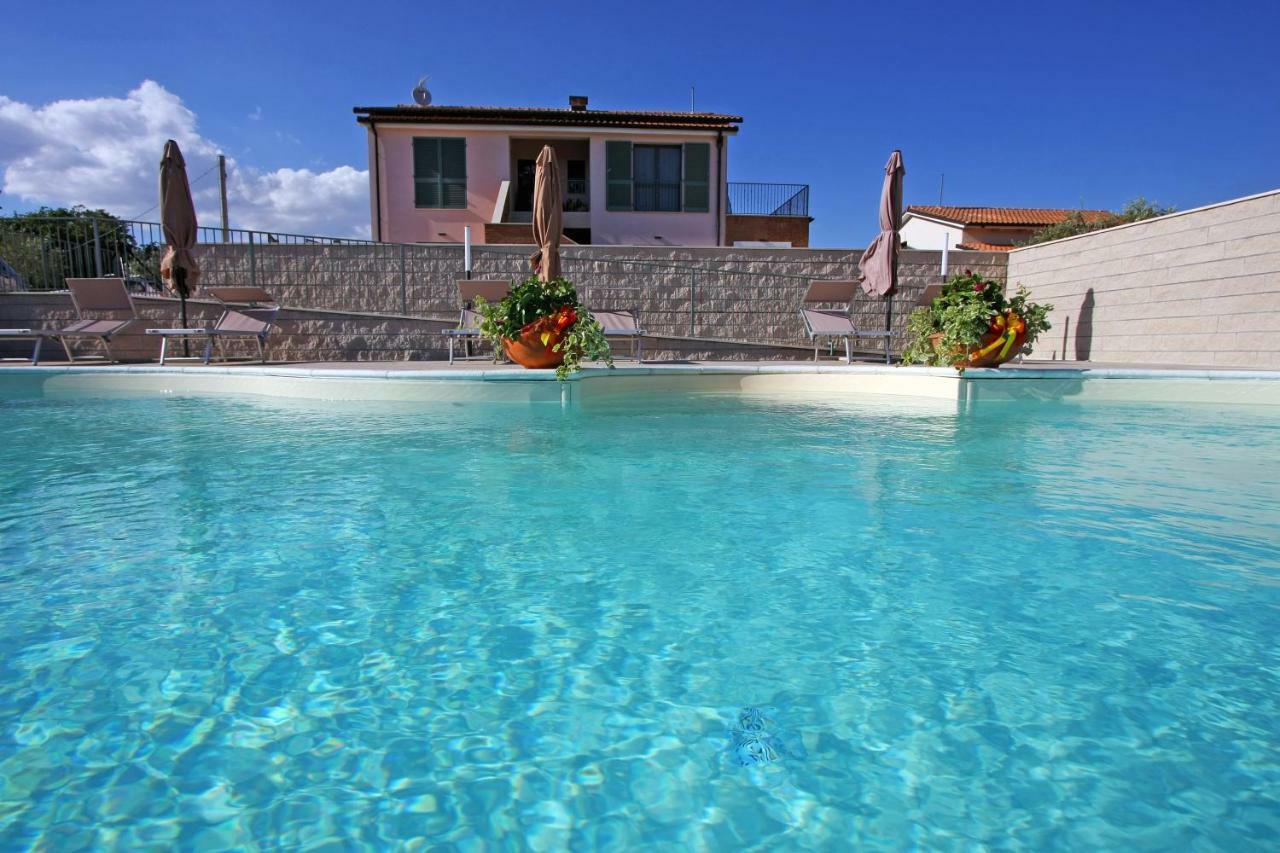 Villa La Collina Del Girasole à Montecastrilli Extérieur photo